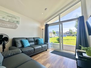 Photo 12- click for photo gallery